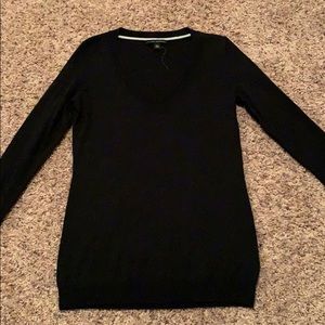 Banana republic v-neck black sweater